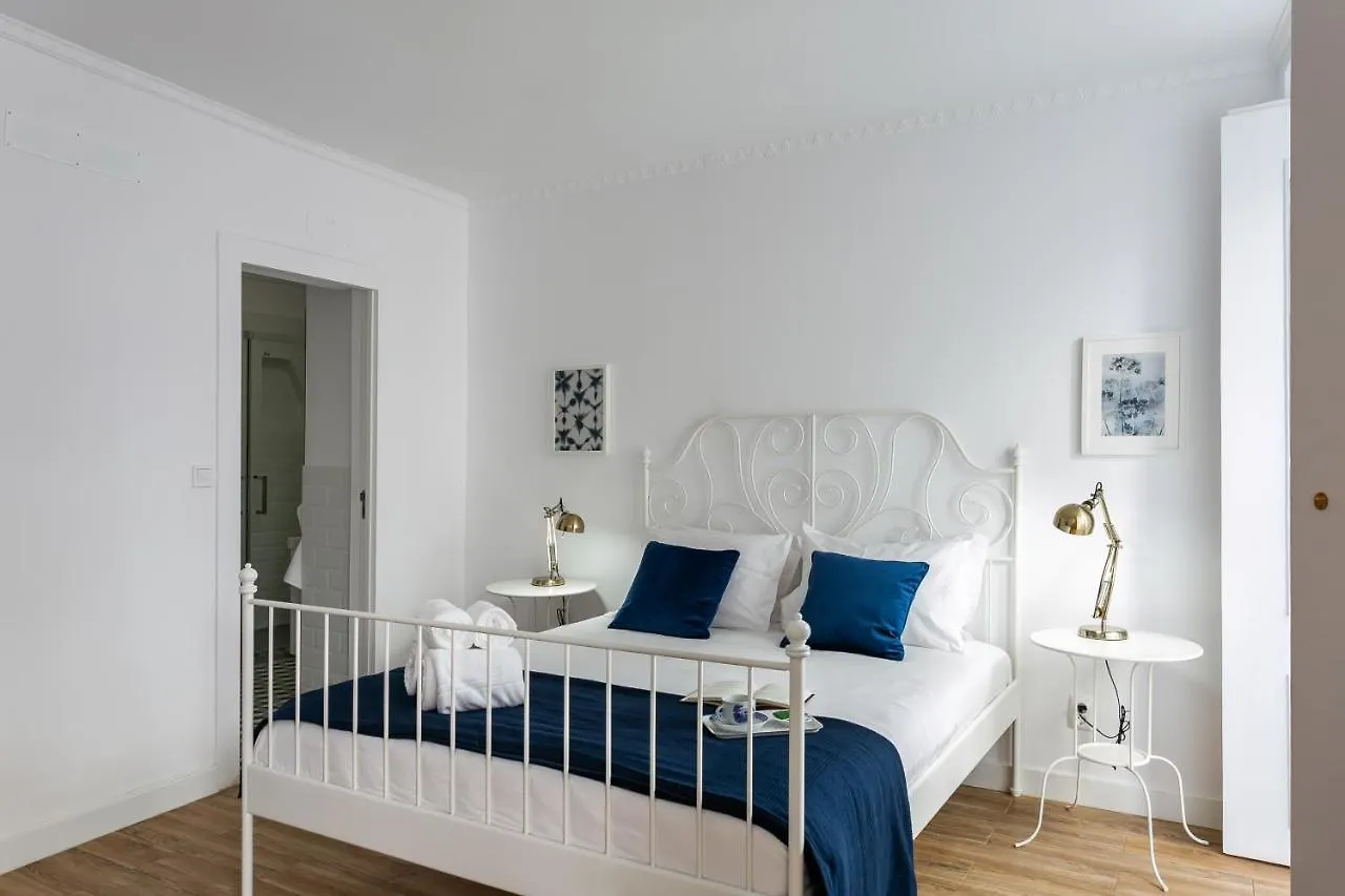 리스본 Alfama Chic Rua Dos Remedios 아파트 0*,  포르투갈